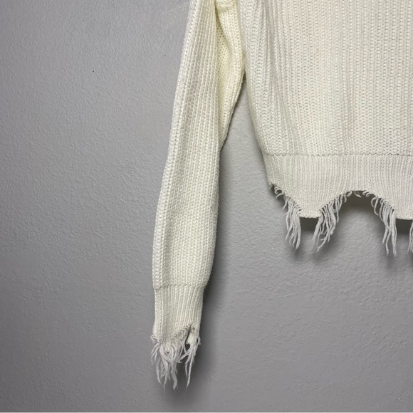 Women’s white long sleeve winter top with Hoodie Size M/L - Picture 3 of 10